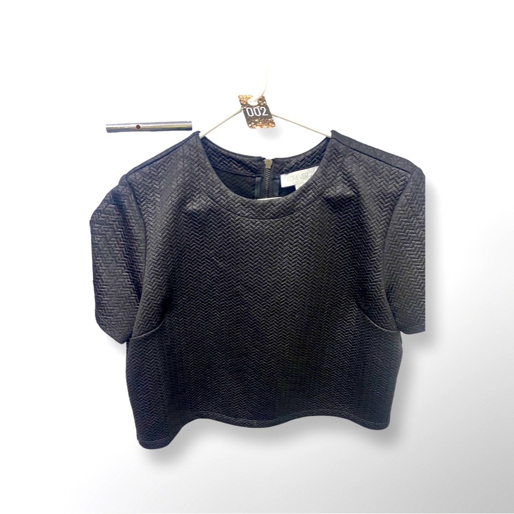 Forever 21 black crop top